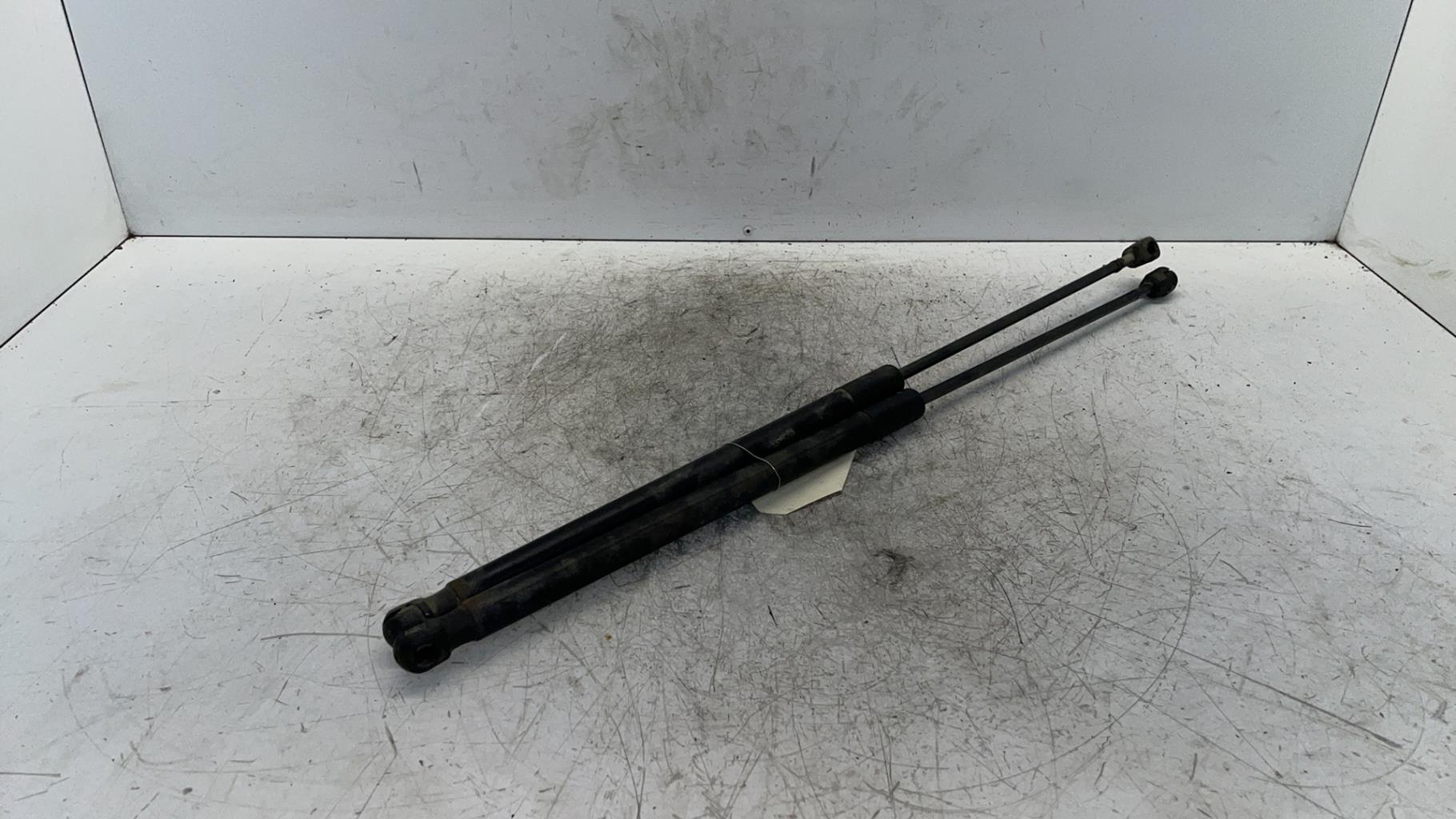 Verin de coffre FORD FOCUS 3 PHASE 1 Diesel - 1