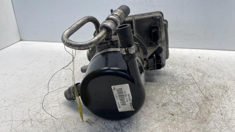 Pompe de direction CITROEN C5 2 Diesel - 1