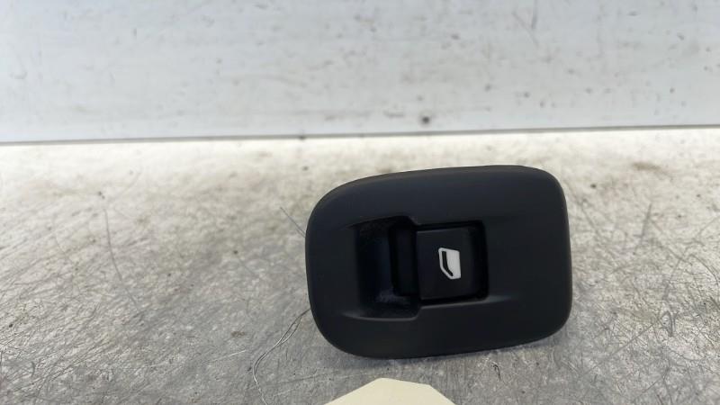 Interruttore lavacristalli posteriore destro PEUGEOT 208 1 PHASE 2 Gasolina - 1