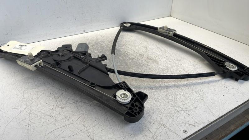 Alzacristalli elettrico anteriore destro PEUGEOT 5008 2 PHASE 1 Diésel - 1