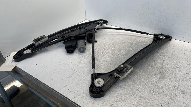Alzacristalli elettrico anteriore sinistro PEUGEOT 5008 2 PHASE 1 Diésel - 1