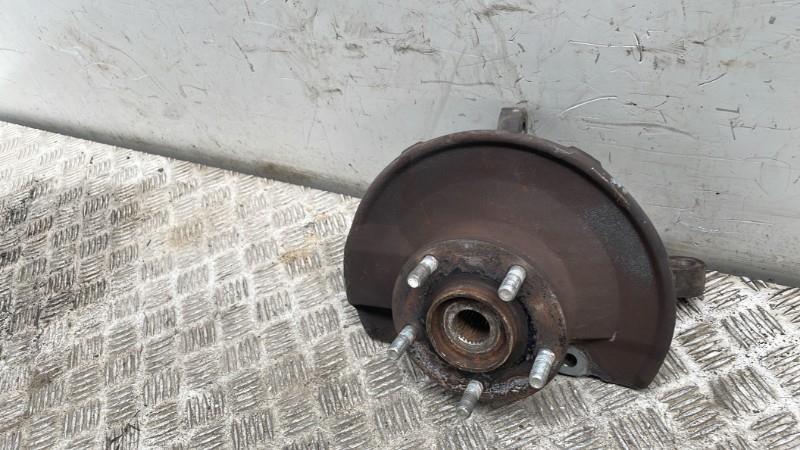 Moyeu avant droit PEUGEOT 4007 Diesel - 1
