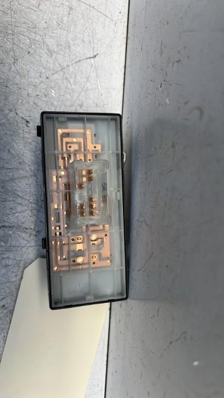 Interruttore lavacristalli anteriore destro NISSAN QASHQAI 2 PHASE 1 Diésel - 1