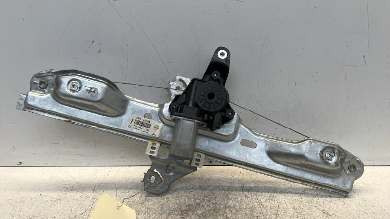 Alzacristalli elettrico posteriore sinistro NISSAN QASHQAI 2 PHASE 1 Diésel - 1