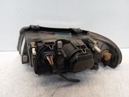 Phare Avant Droit Pour Audi A4 Avant Phase 1 Break - Modèle 1.9 TDI 1996 - Occasion En Bon état