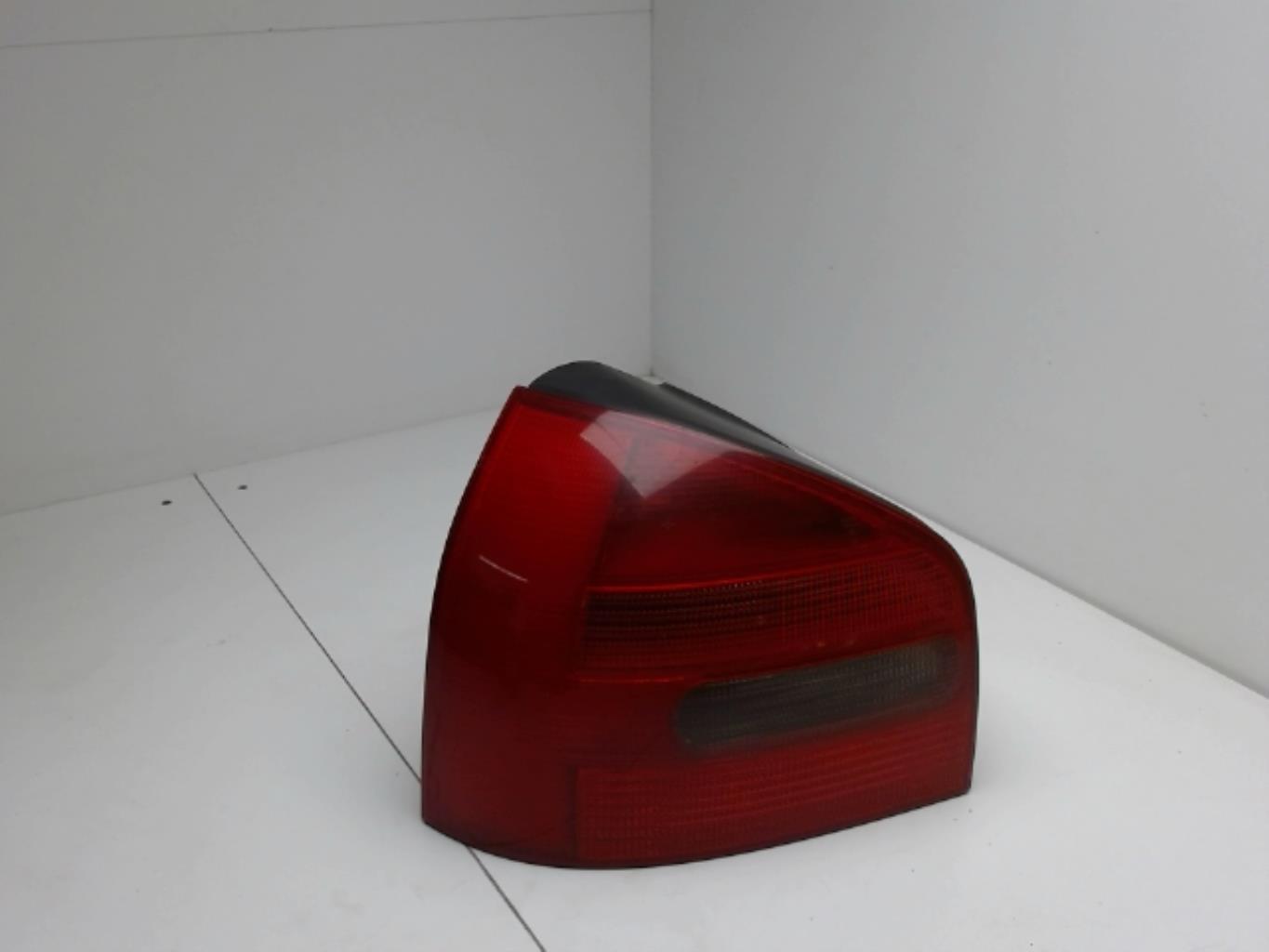 Feu arriere principal gauche (feux) AUDI A3 1 PHASE 1  - 1