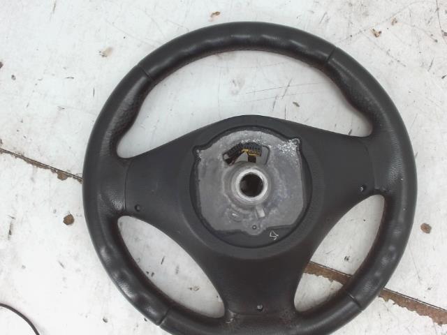 Volant BMW SERIE 1 E87 PHASE 1 Diesel - 1