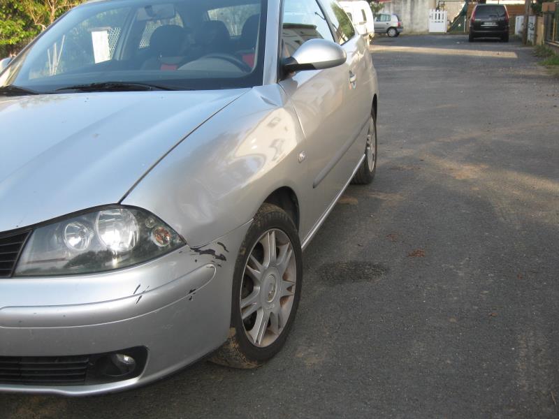 Bouton de warning SEAT IBIZA 3 PHASE 1 Diesel - 1