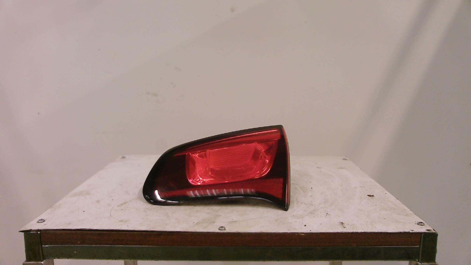 Feu arriere secondaire droit (feux) CITROEN C3 2 PHASE 1 Essence - 1