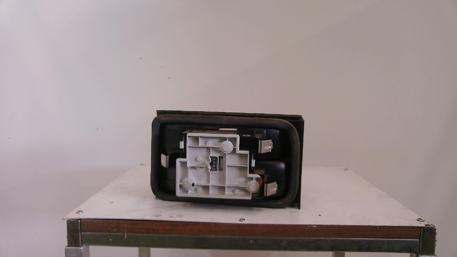 Feu arriere secondaire gauche (feux) CITROEN XANTIA PHASE 1 Diesel - 1