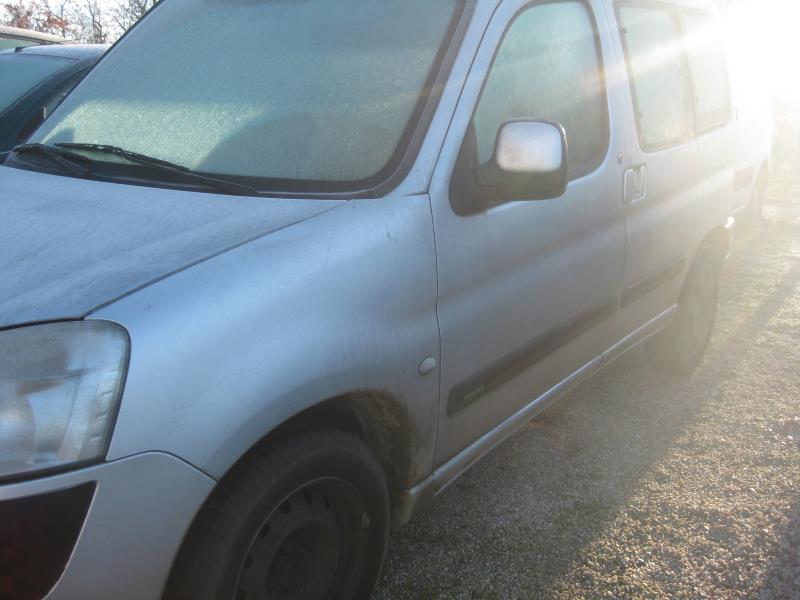 Bouton de warning CITROEN BERLINGO 1 PHASE 2 Essence - 1