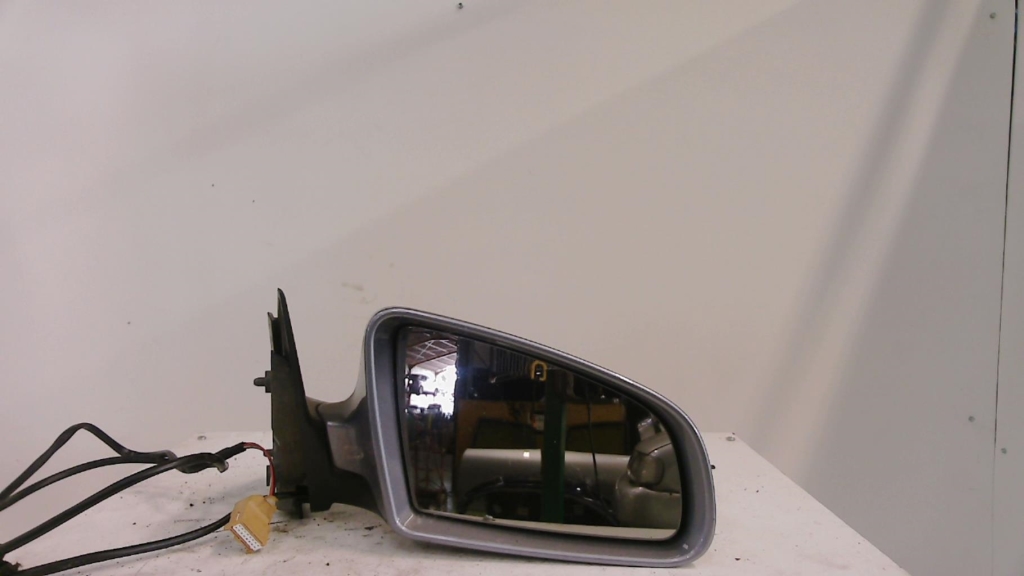 Retroviseur droit AUDI A4 2 PHASE 1 Diesel - 1