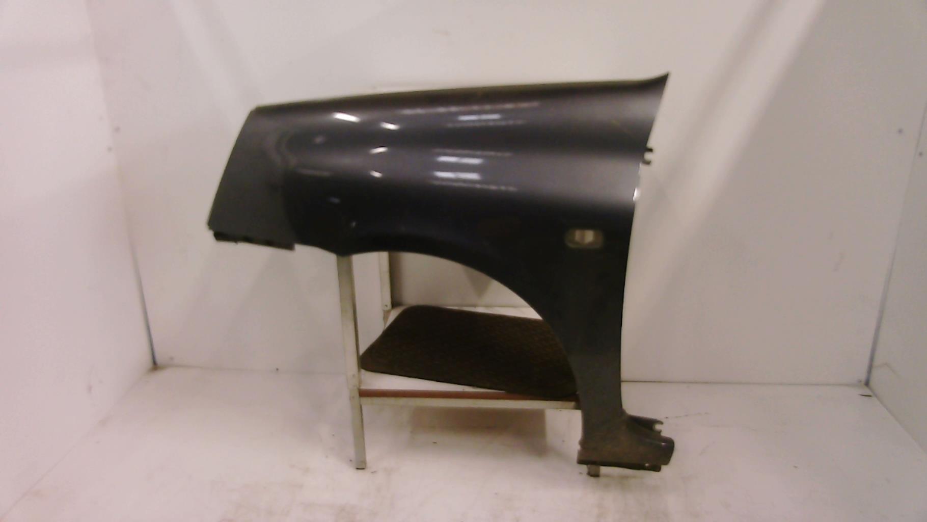 Aile avant gauche RENAULT CLIO 2 PHASE 2 Diesel - 1