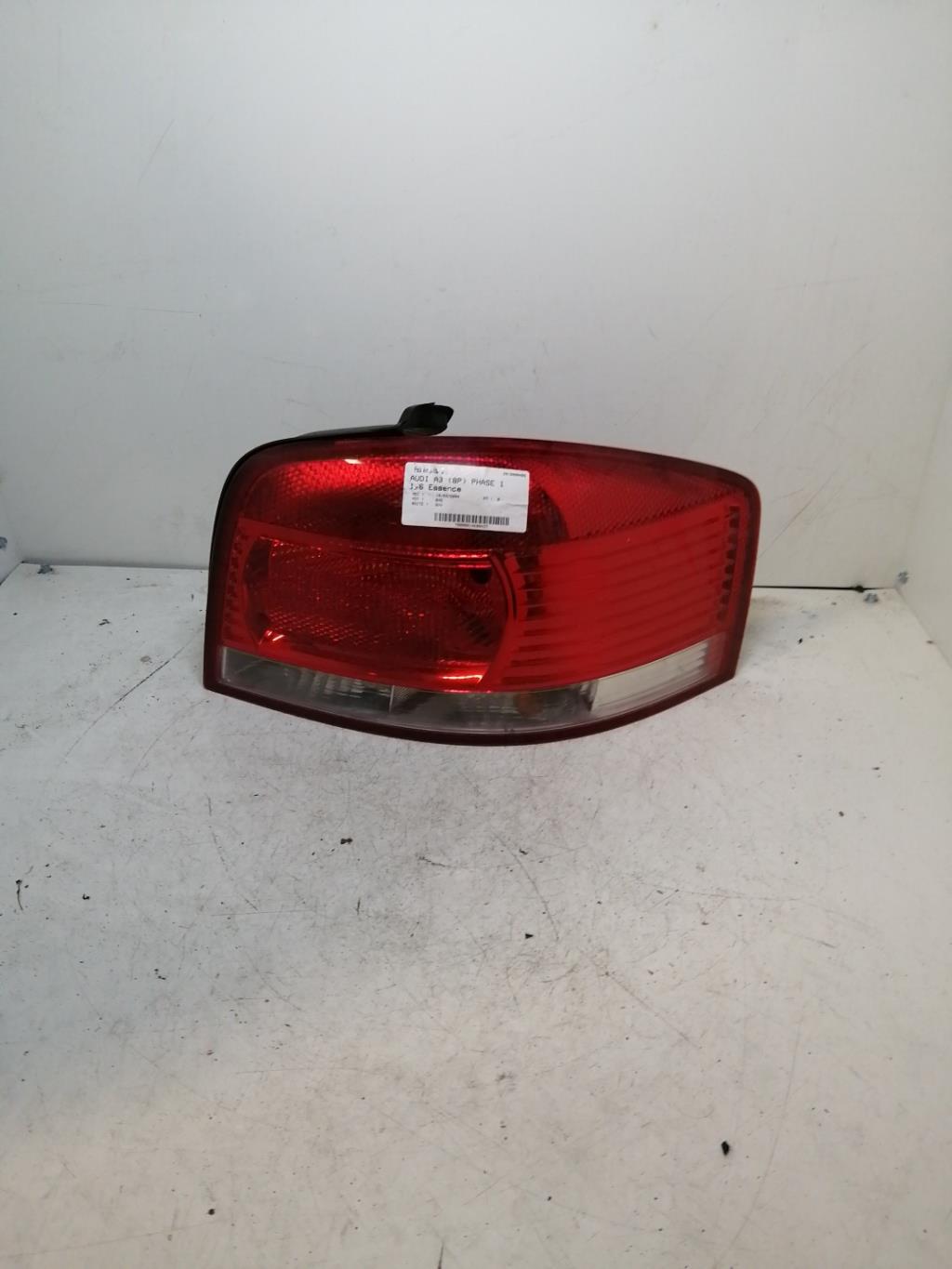 Feu arriere principal droit (feux) AUDI A3 2 PHASE 1 Essence - 1