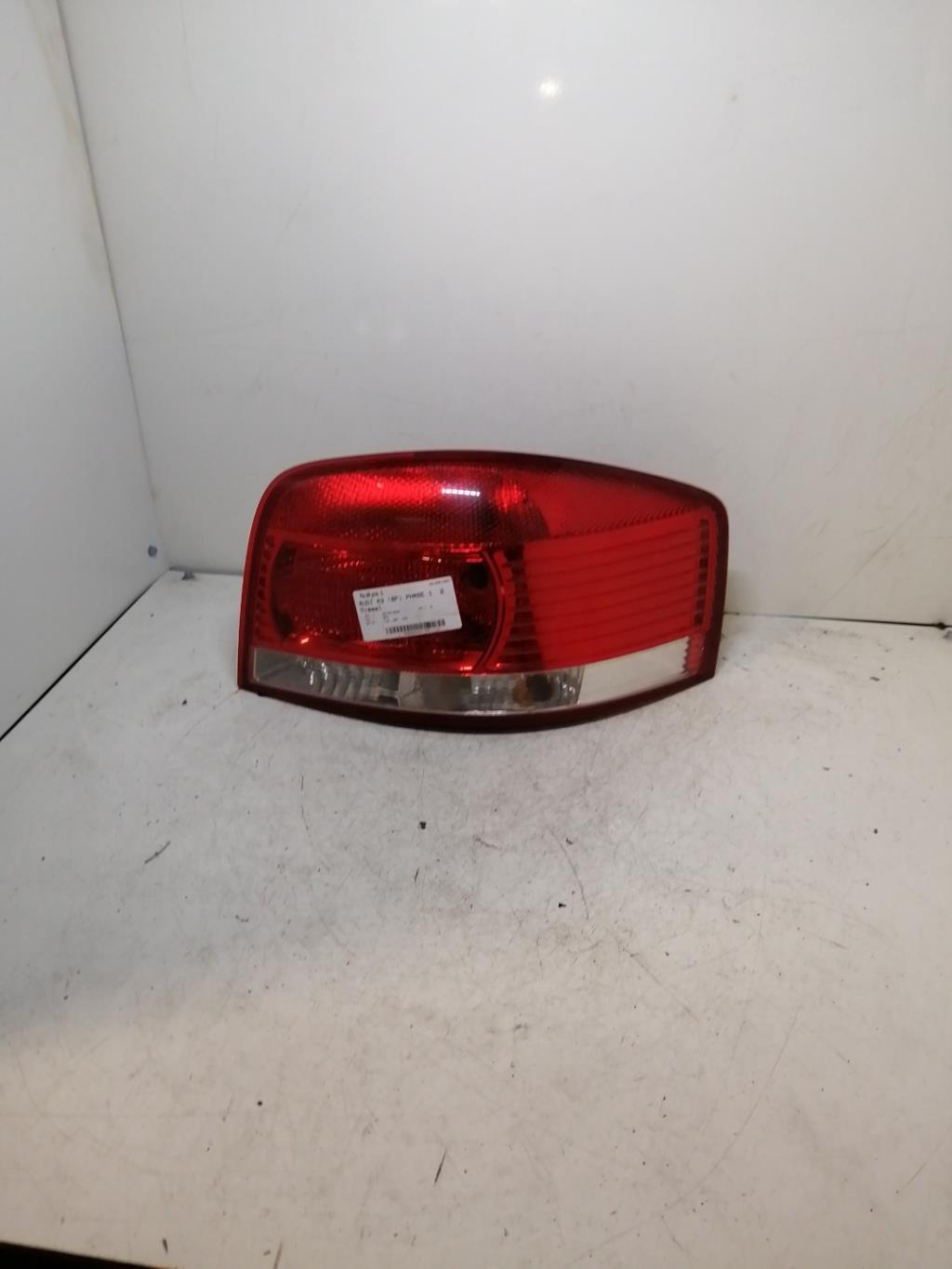 Feu arriere principal droit (feux) AUDI A3 2 PHASE 1 Diesel - 1