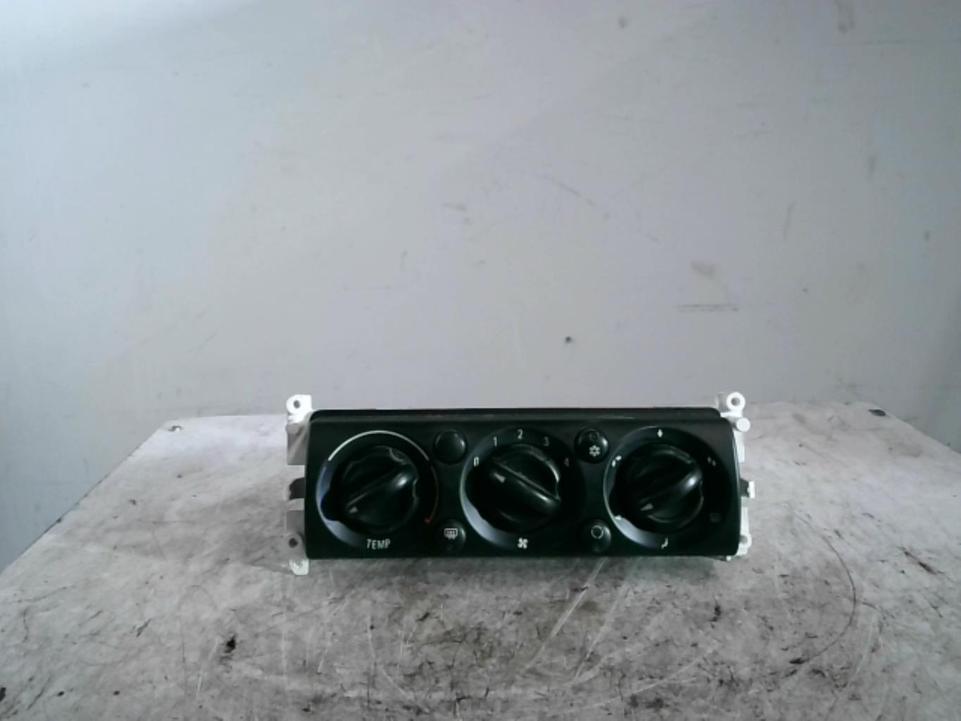 Commande chauffage MINI MINI 1 CABRIOLET R52  - 1