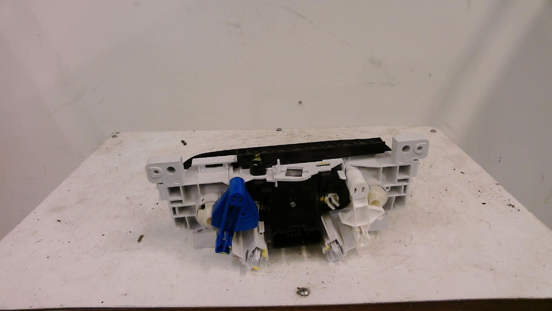 Commande chauffage DACIA DUSTER 1 PHASE 1 Diesel - 1