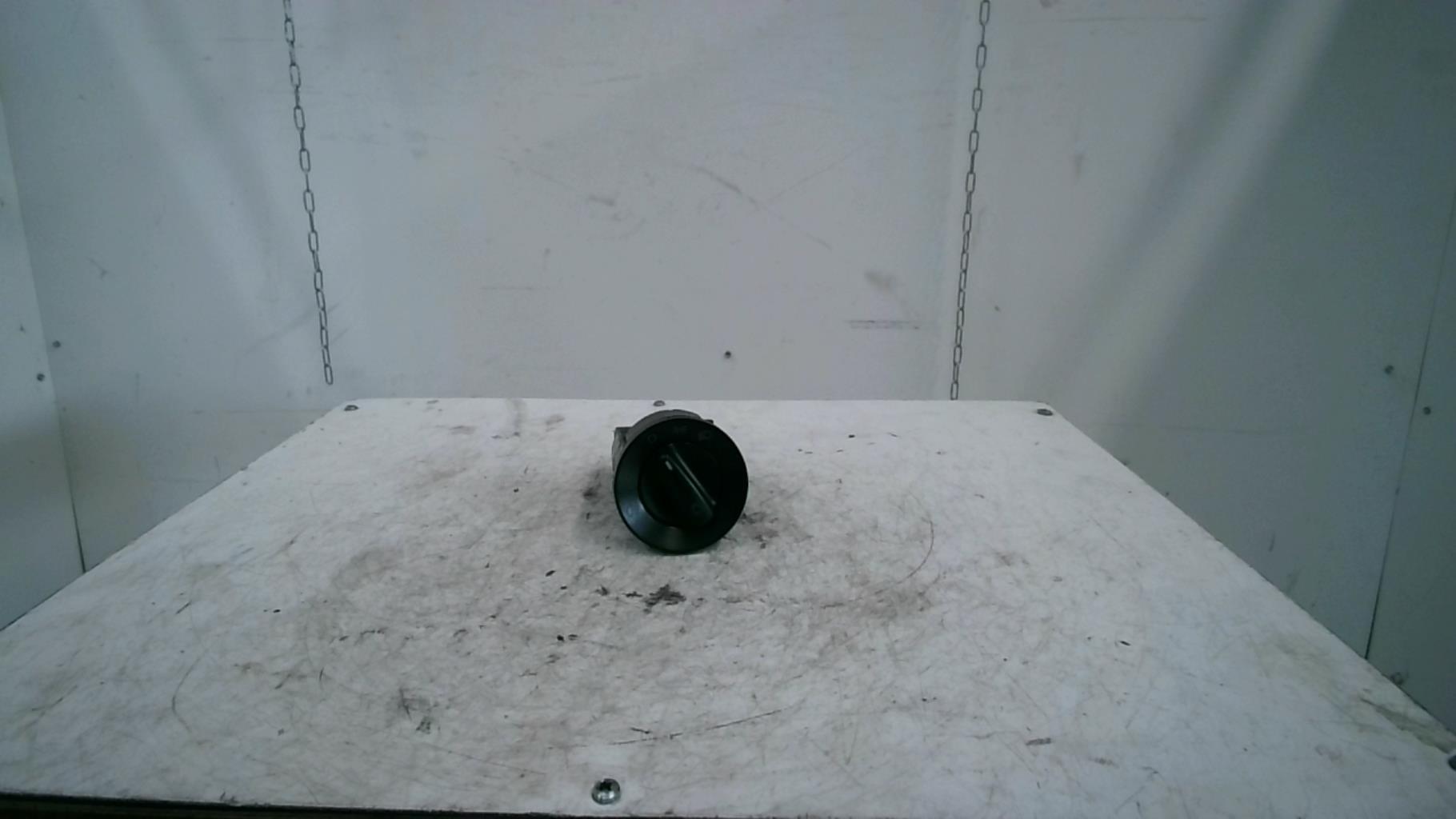 Commande de phare VOLKSWAGEN POLO 3 PHASE 2 Essence - 1