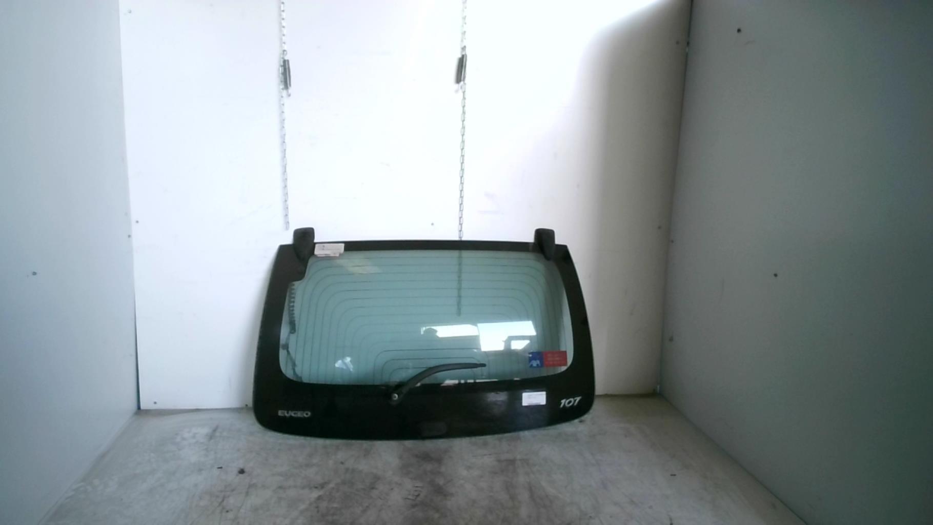 Lunette arriere PEUGEOT 107 PHASE 2  - 1