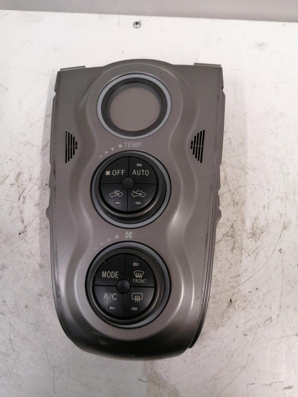 Commande chauffage TOYOTA YARIS 2 PHASE 2 Diesel - 1
