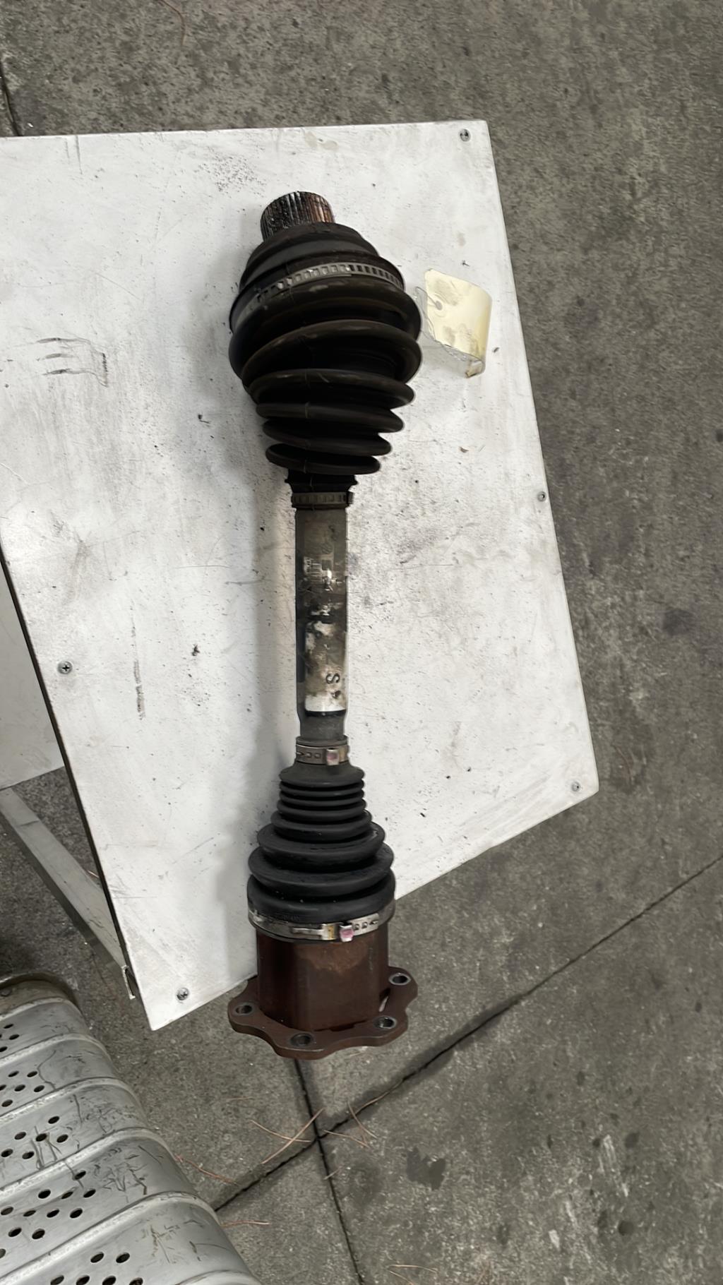 Cardan droit (transmission) AUDI A5 1 COUPE PHASE 1 Diesel - 1