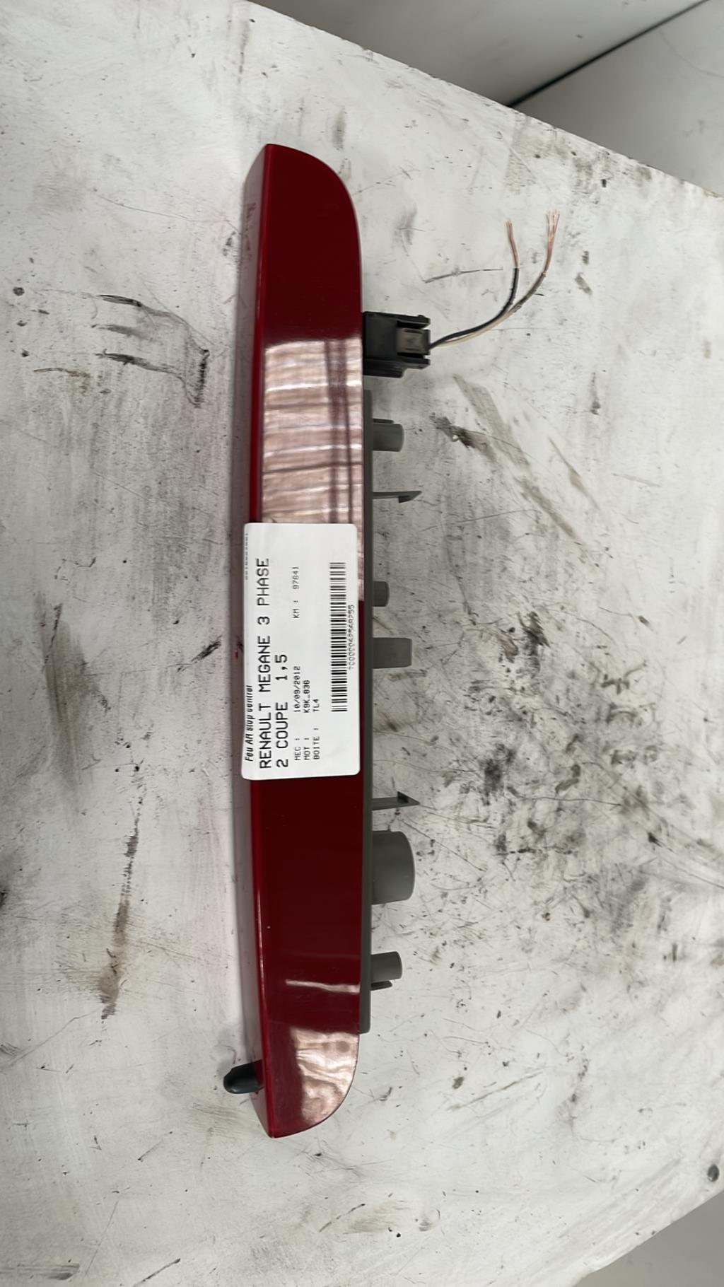 Feu arriere stop central RENAULT MEGANE 3 PHASE 2 COUPE Diesel - 1