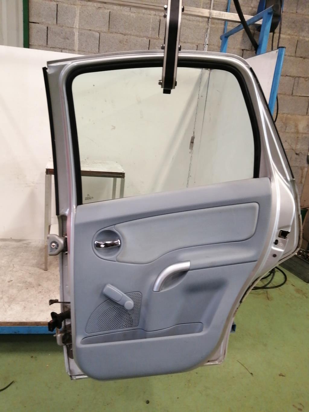Porte arriere droit CITROEN C3 1 PHASE 1 Essence - 1