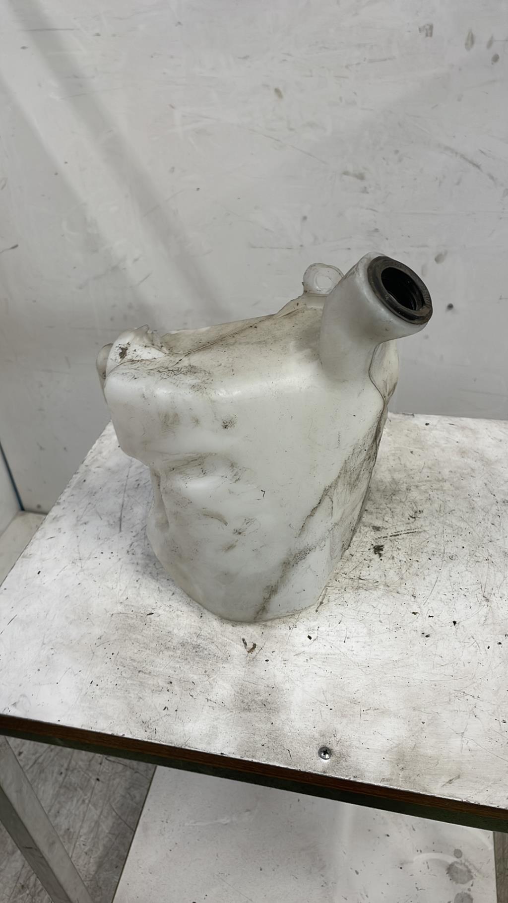 Vase de lave glace PEUGEOT 207  - 1