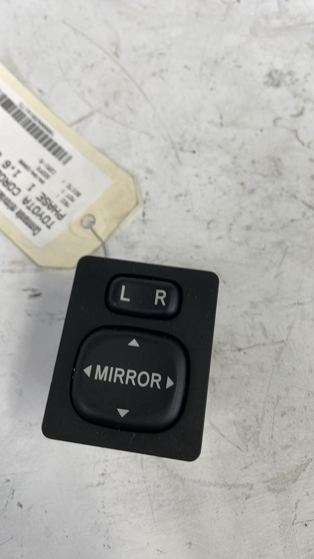 Commande retroviseurs TOYOTA COROLLA VERSO 2 PHASE 1 Essence - 1