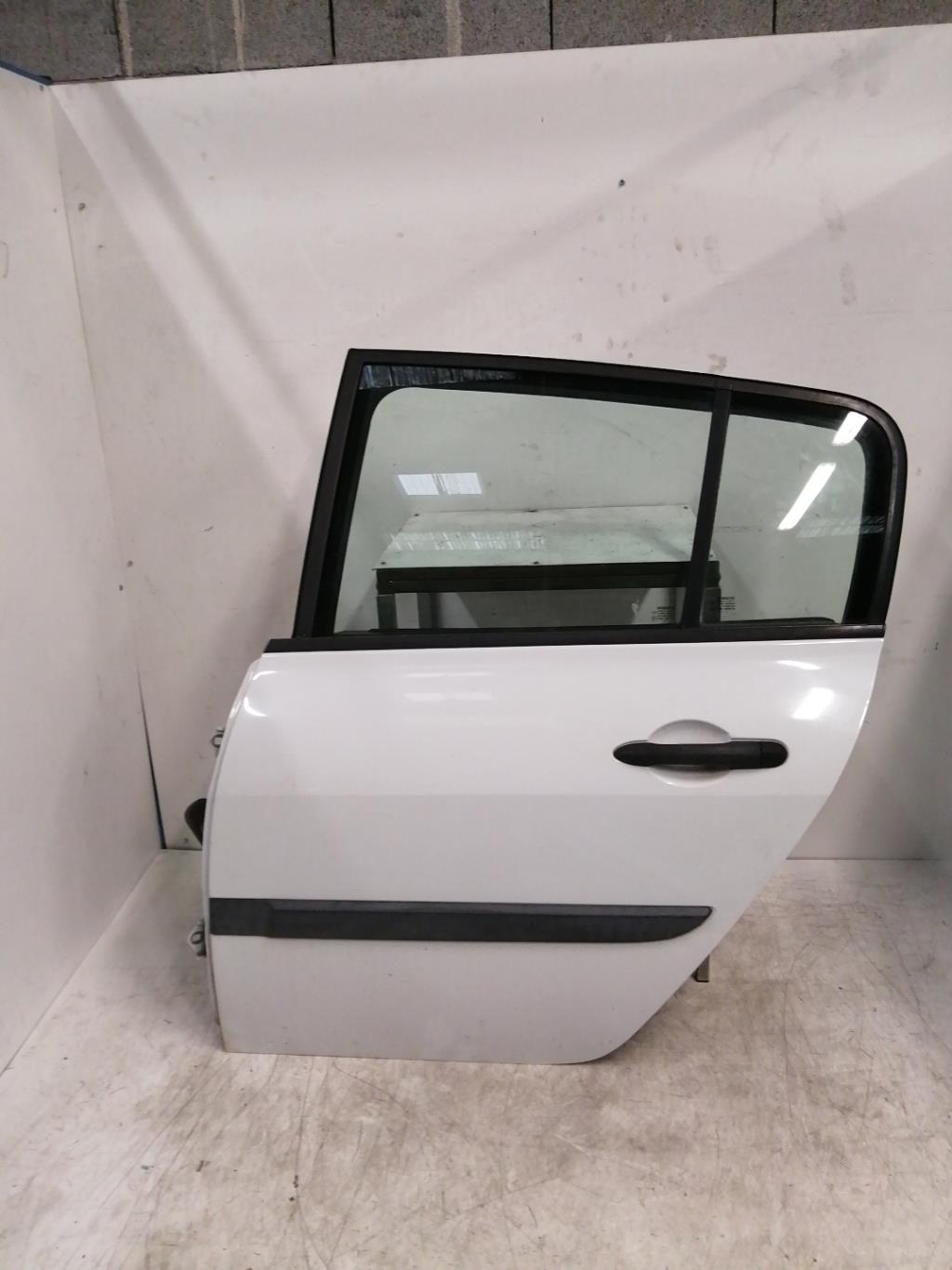 Porte arriere gauche RENAULT MEGANE 2 PHASE 1 Diesel - 1
