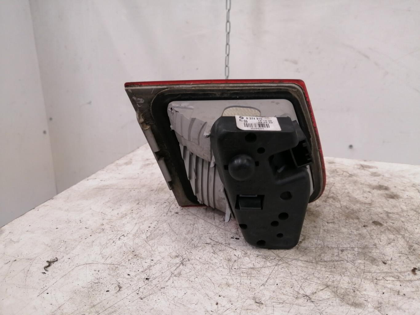 Feu arriere secondaire droit (feux) BMW SERIE 3 E46 TOURING PHASE 2 BREAK Diesel - 1