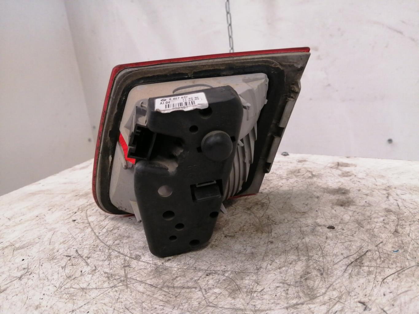 Feu arriere secondaire gauche (feux) BMW SERIE 3 E46 TOURING PHASE 2 BREAK Diesel - 1