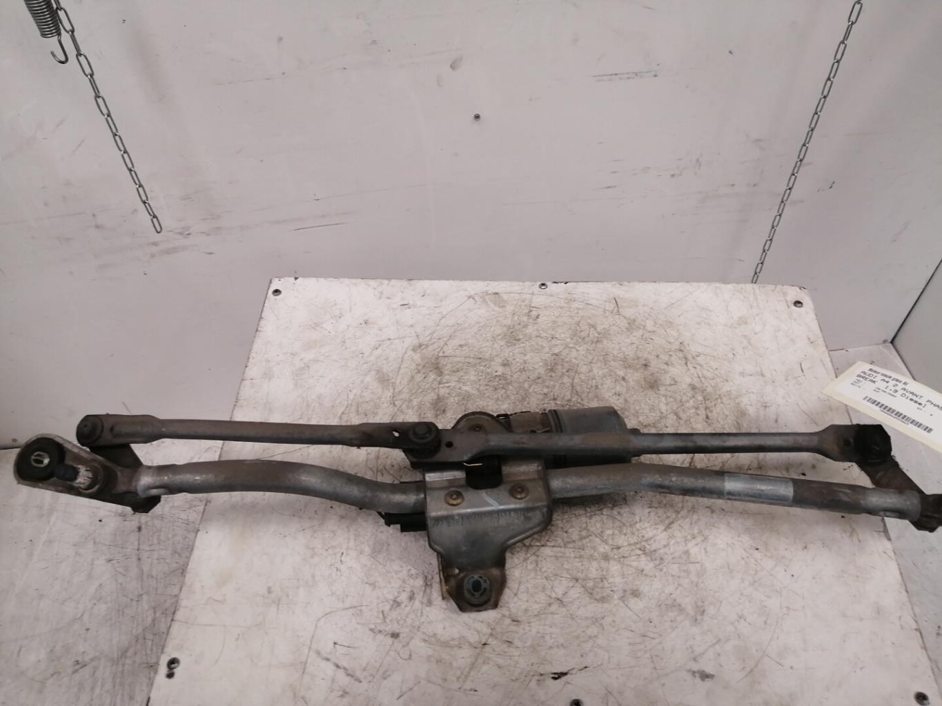 Moteur essuie glace avant AUDI A4 2 AVANT PHASE 1 BREAK Diesel - 1