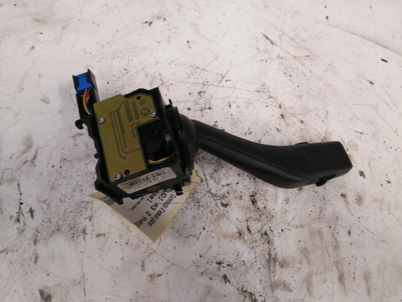 Commodo d'essuie glaces AUDI A3 2 PHASE 1 Diesel - 1