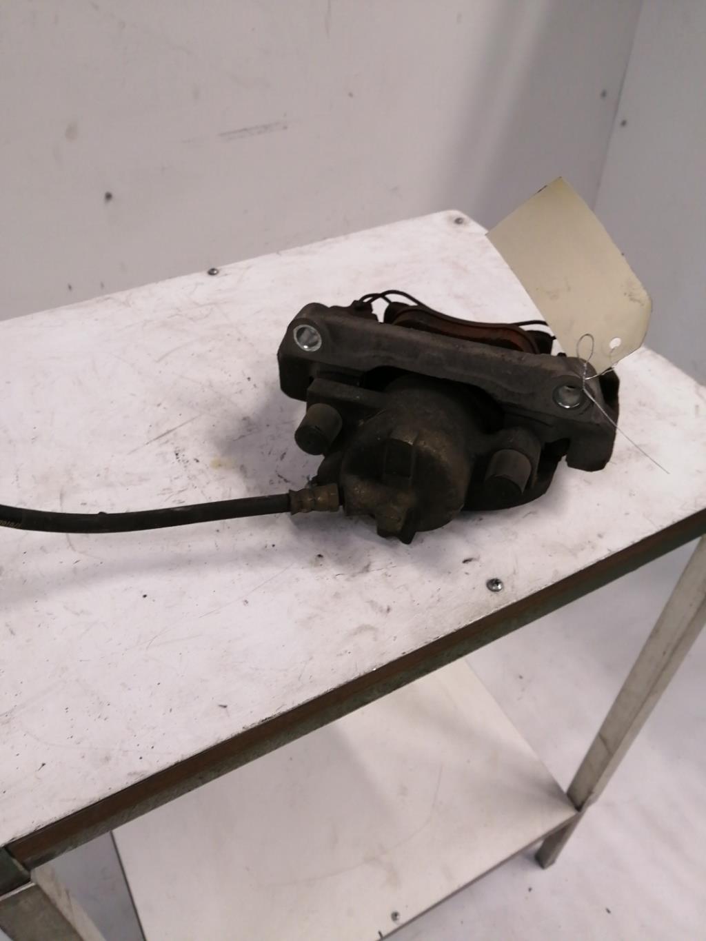 Etrier avant droit (freinage) RENAULT MEGANE 2 PHASE 2 CABRIOLET Diesel - 1