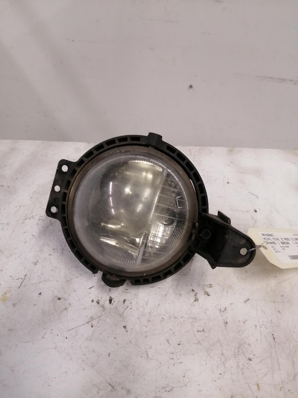 Anti brouillard droit (feux) MINI MINI 2 R55 CLUBMAN PHASE 1 BREAK Diesel - 1