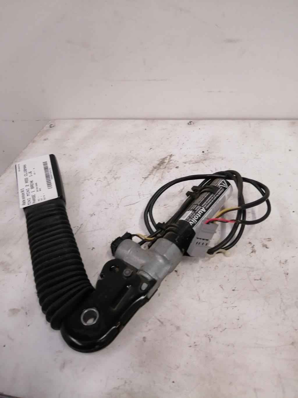Attache ceinture avant droit MINI MINI 2 R55 CLUBMAN PHASE 1 BREAK Diesel - 1