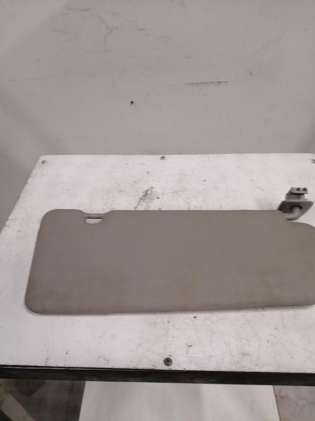 Pare soleil gauche RENAULT CLIO 4 PHASE 1 Diesel - 1
