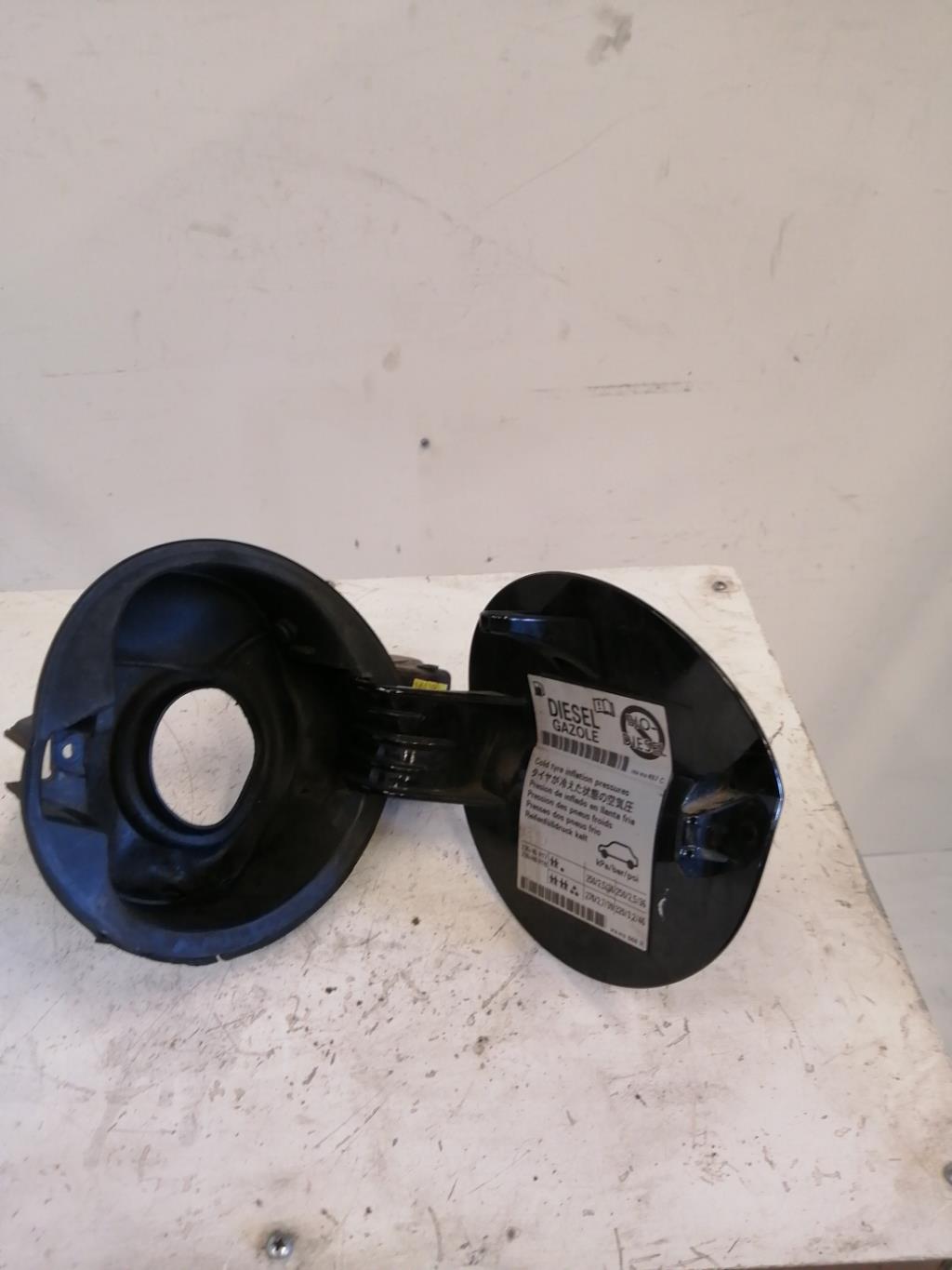 Trappe d'essence VOLKSWAGEN PASSAT 5 CC COUPE Diesel - 1