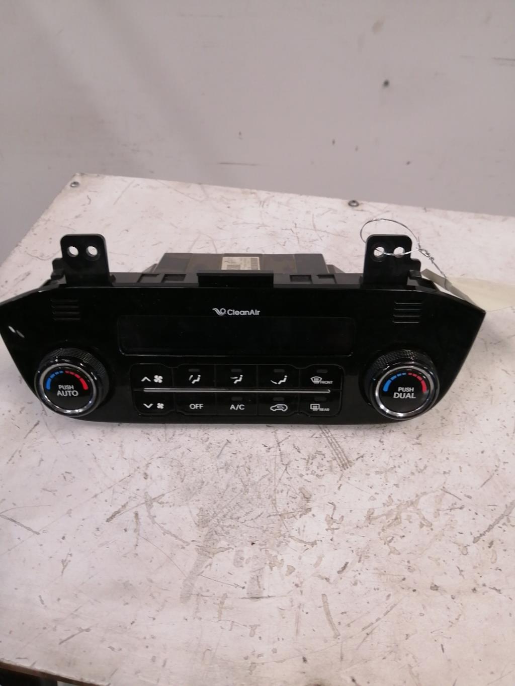 Commande chauffage KIA SPORTAGE 3 PHASE 1 Diesel - 1