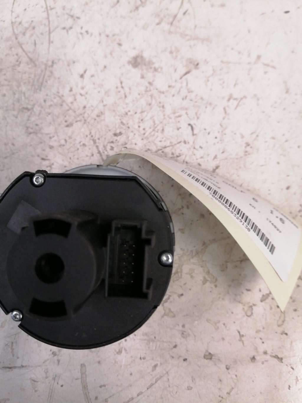 Commande de phare VOLKSWAGEN GOLF 6 Diesel - 1