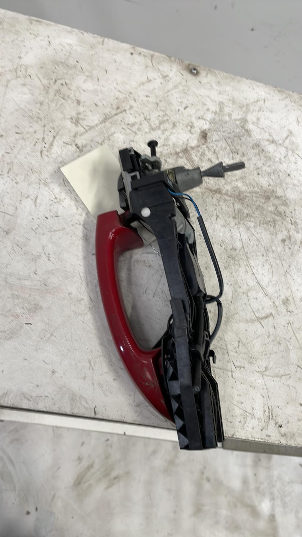 Poignee porte avant gauche VOLKSWAGEN SCIROCCO 3 PHASE 1 COUPE Diesel - 1