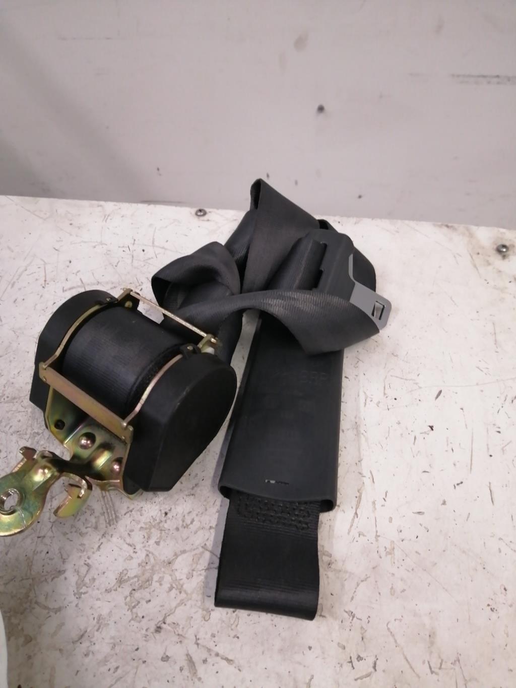 Ceinture avant droit RENAULT MEGANE 2 PHASE 2 CABRIOLET Essence - 1