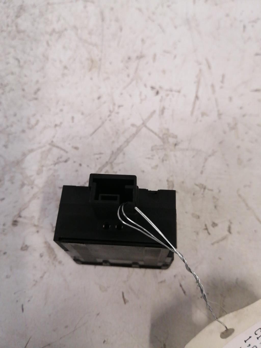 Commande de phare CITROEN DS5 PHASE 1  - 1