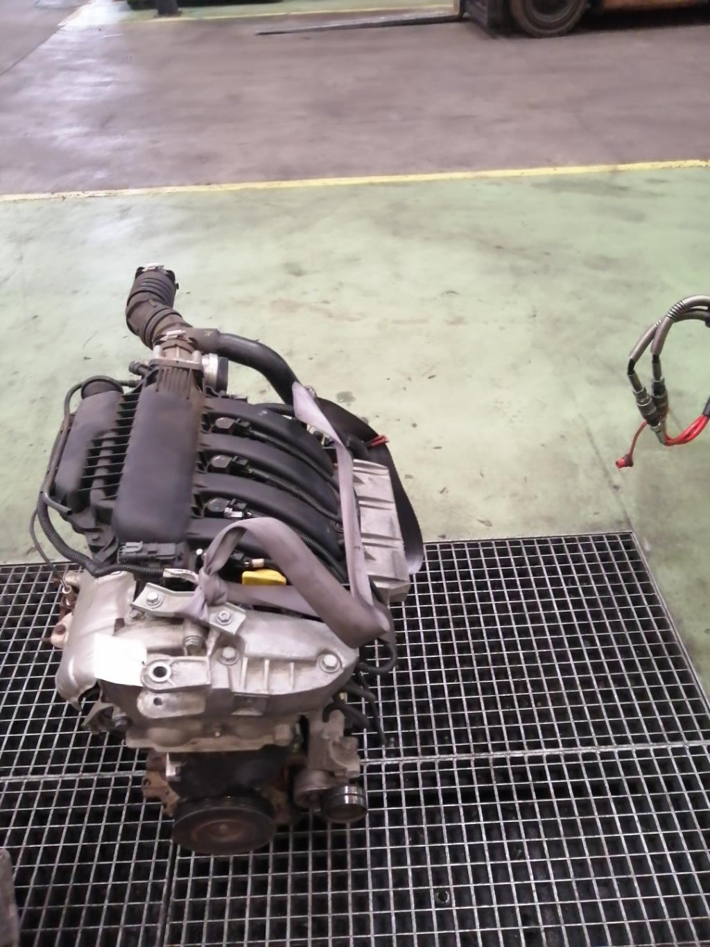 Moteur RENAULT MEGANE 2 PHASE 2 CABRIOLET Essence - 1