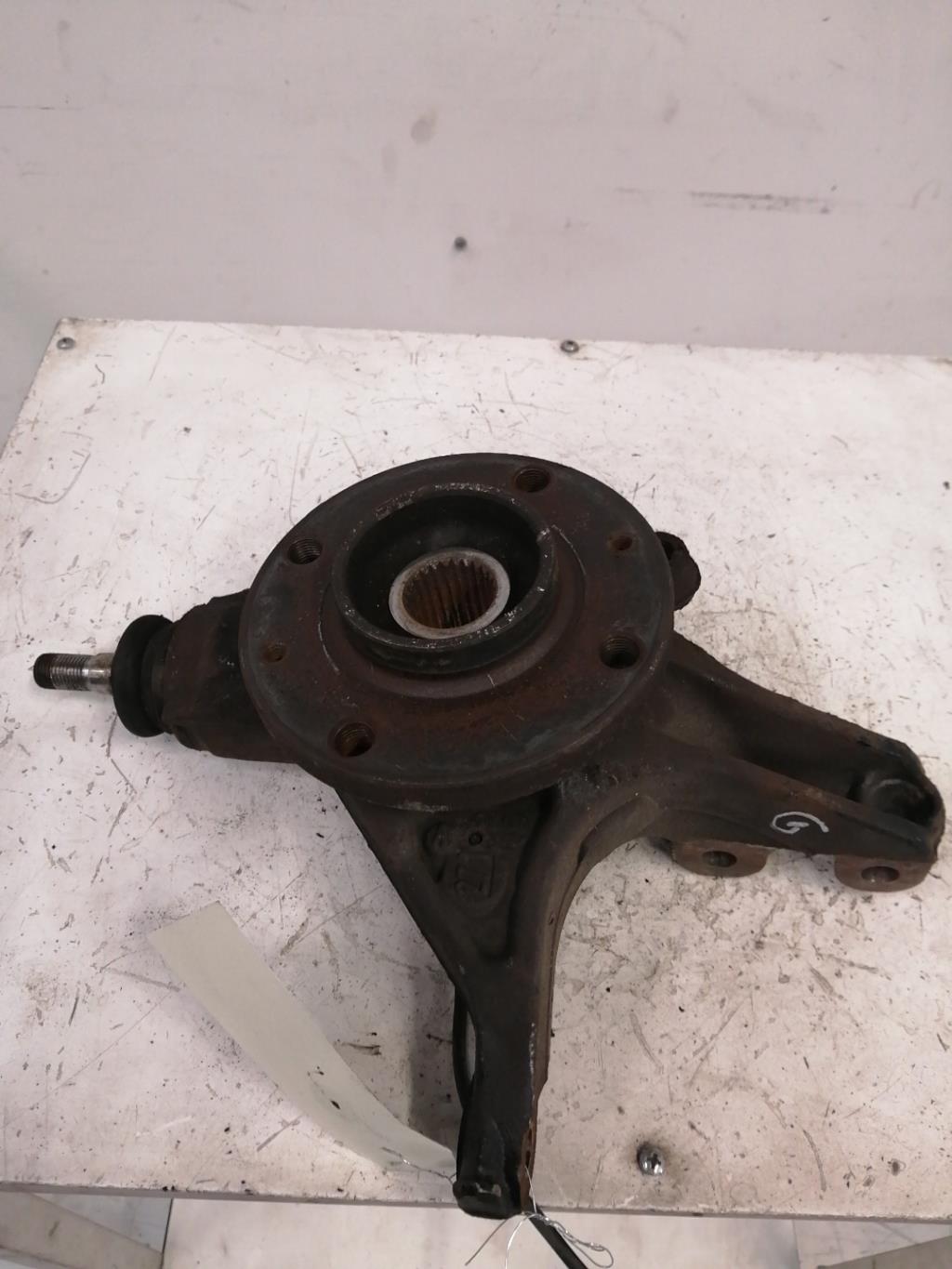 Moyeu avant gauche CITROEN DS5 PHASE 1  - 1