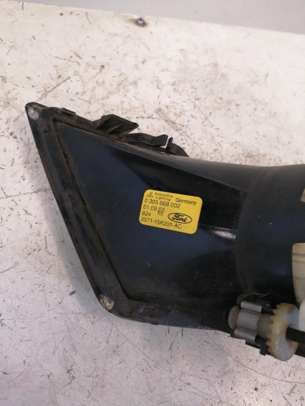 Anti brouillard droit (feux) FORD MONDEO 2 BREAK Diesel - 1