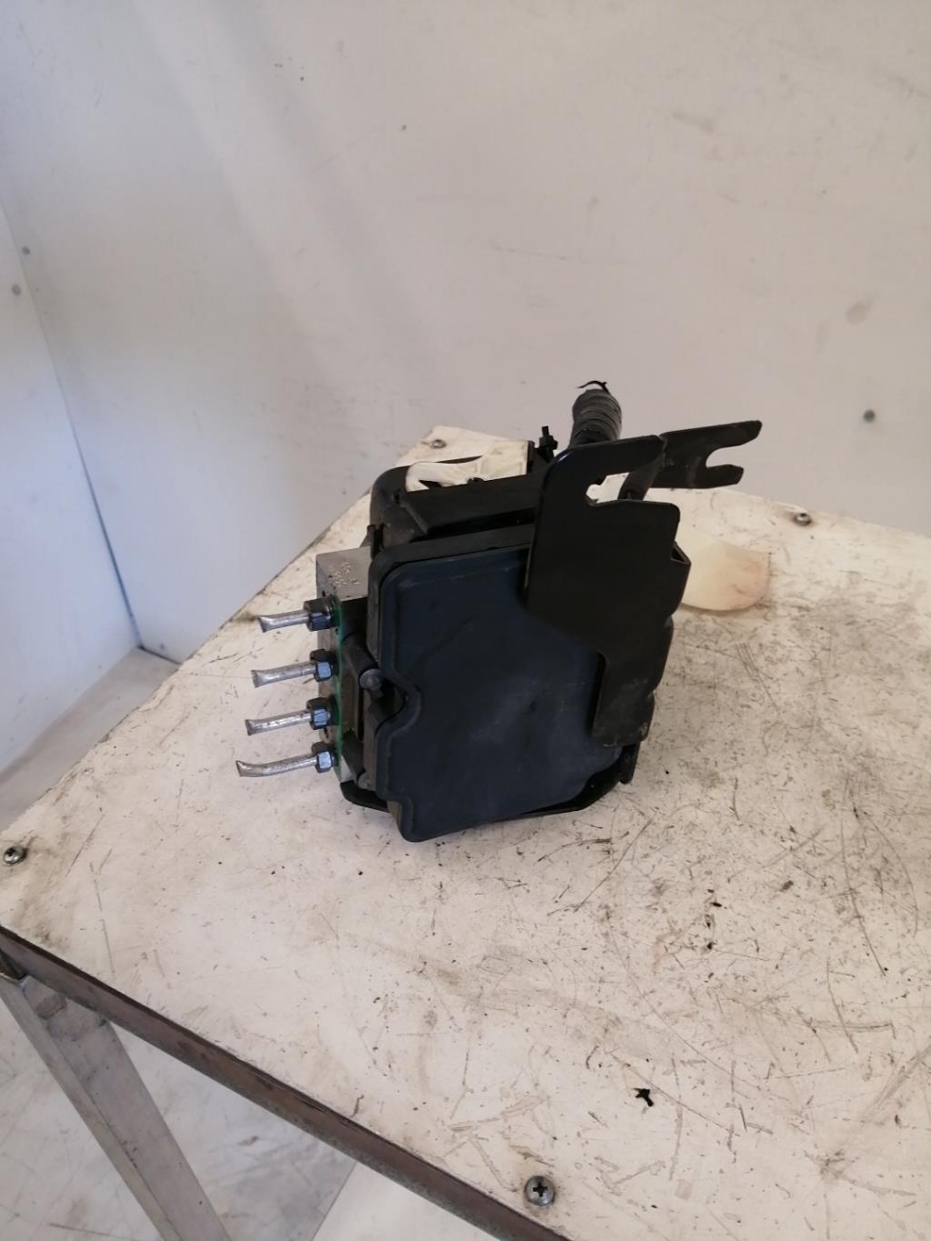 Bloc ABS (freins anti-blocage) DACIA DUSTER 1 PHASE 2 Diesel - 1