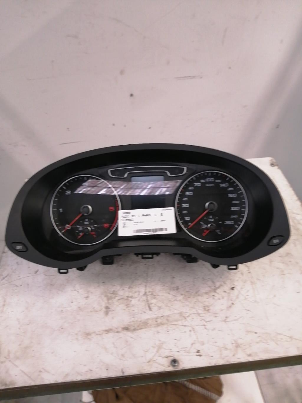 Compteur AUDI Q3 1 PHASE 1 Diesel - 1