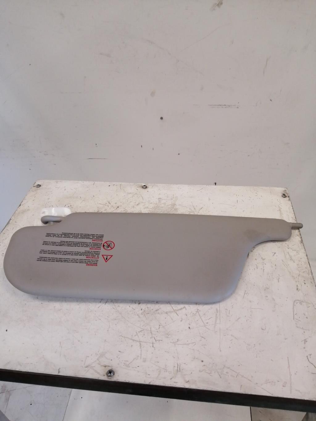 Pare soleil droit RENAULT CLIO 3 PHASE 1 Diesel - 1